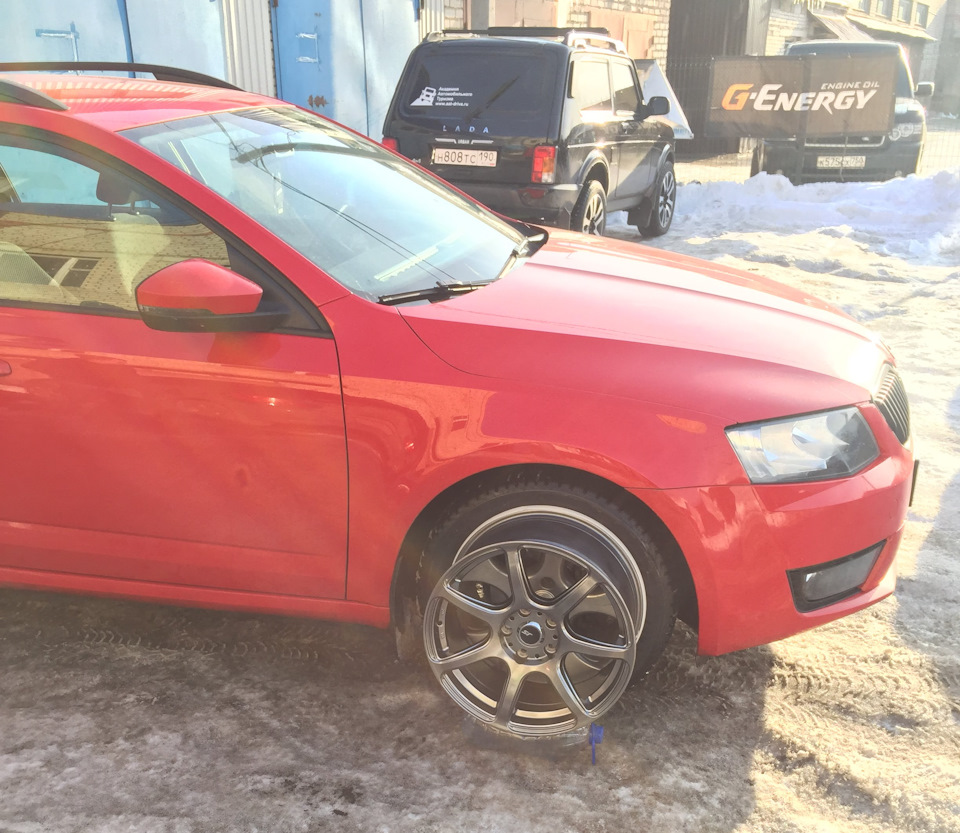 первая примерка — Skoda Octavia Combi A7 Mk3