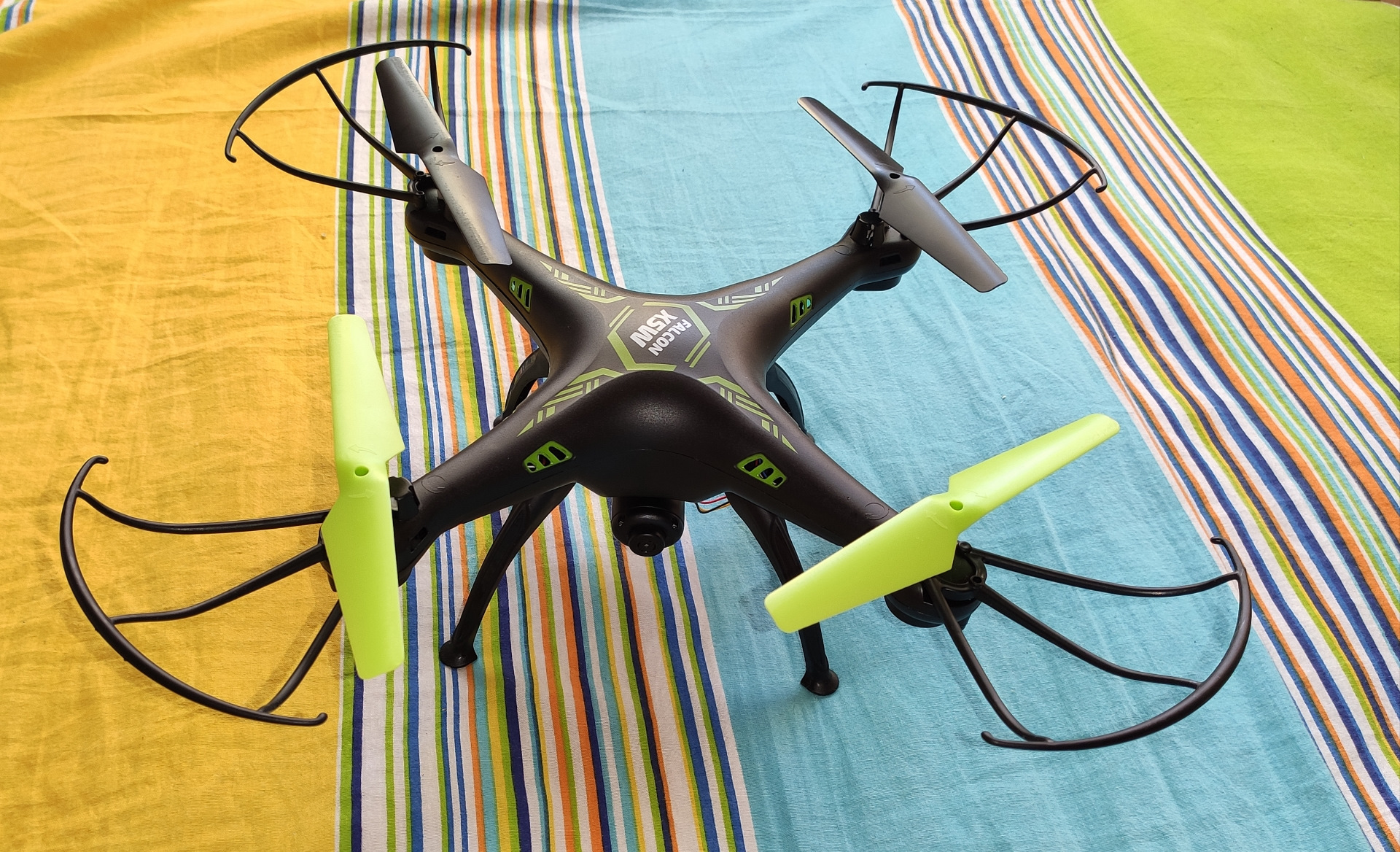 Квадрокоптер hiper falcon x. Квадрокоптер Falcon x5w. Квадрокоптер с камерой Pilotage Falcon x, 480p FPV. Запчасти квадрокоптера Falcon x5k. Квадрокоптер Syma z3 желтый черный.