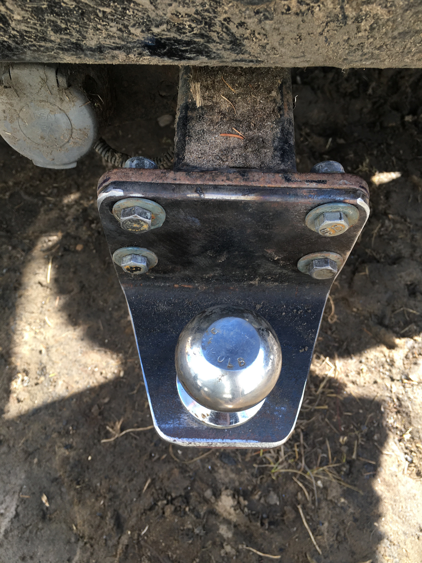 Шар фаркопа berg тип e. Универсальный фаркоп на уаз 469. Шаровой фаркоп на уаз. Фаркоп уаз буханка крюк. Шаровой фаркоп на уаз.