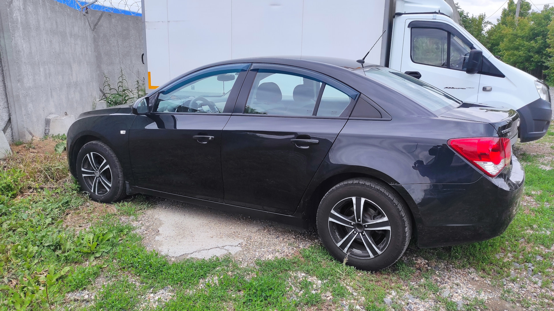 Chevrolet Cruze (1G) 1.8 бензиновый 2012 | 1,8 AT на DRIVE2