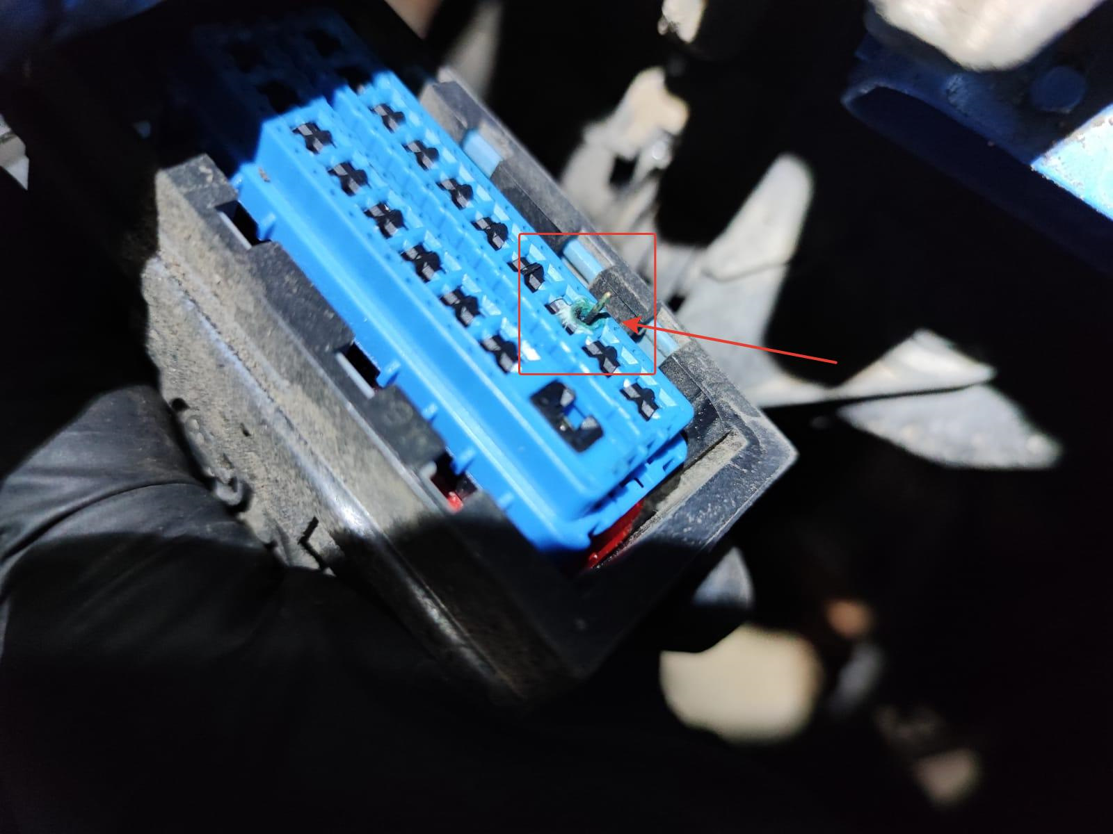 Программное отключение радаров ближнего действия Cadillac Escalade ...