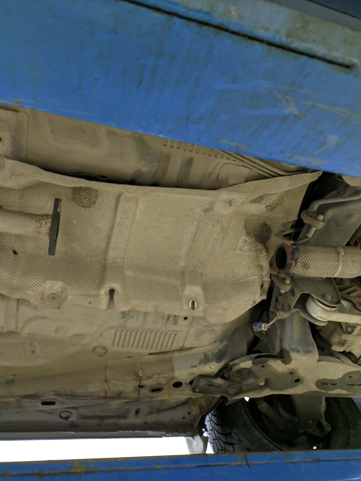 Рассыпался катализатор — Ford Mondeo III, 2 л, 2004 года | визит на ...