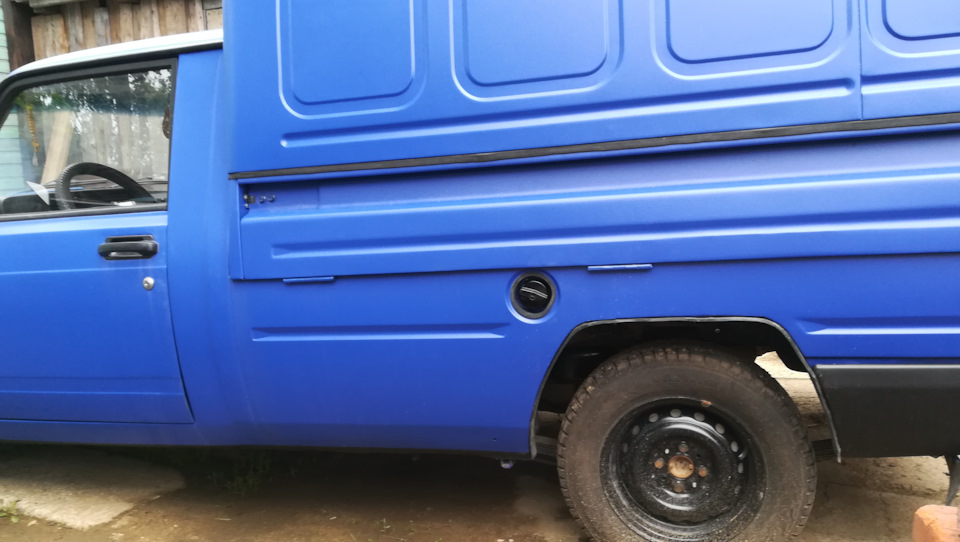 Покрасил крышку горловины бензобака — ИЖ 27175, 1,6 л, 2008 года ...