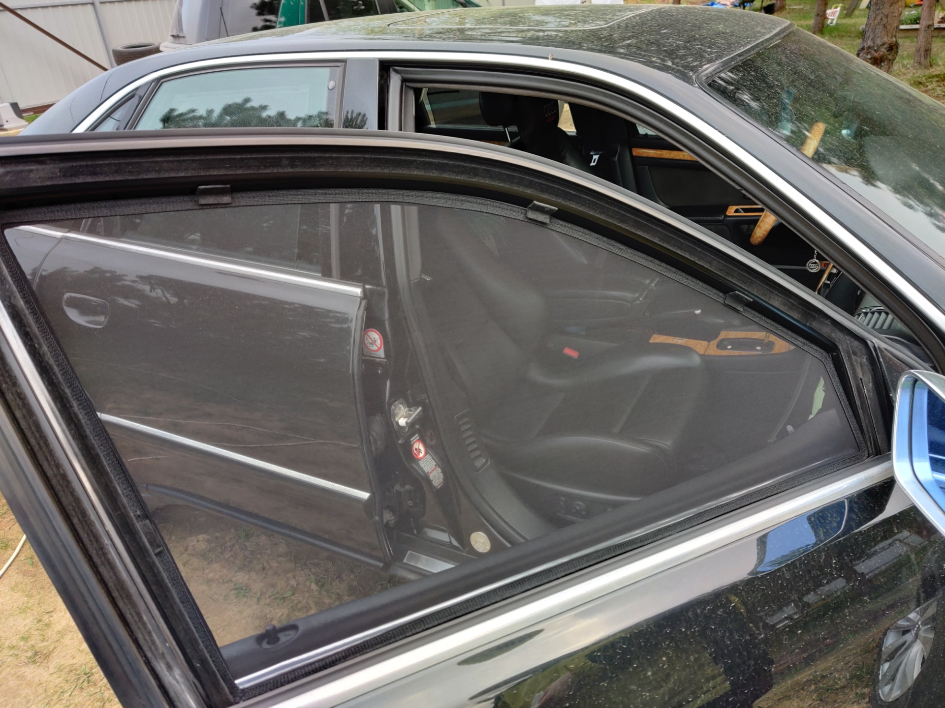 Audi a4 b6 шторки. ауди шторки. ауди а6 с4 шторка заднего стекла. ауди шторки. ауди шторки.