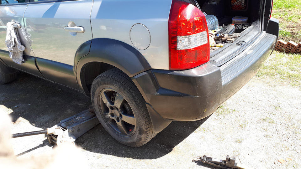 Замена опор задних амортизационных стоек Hyundai Tucson 2007 "STEELbro ...