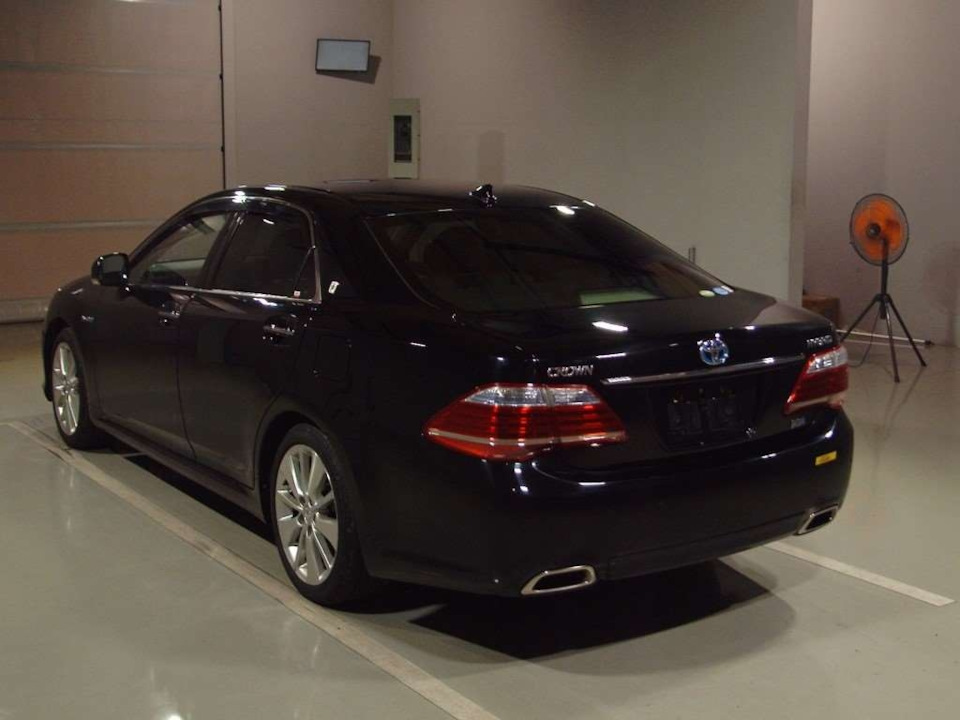 Toyota Crown Hybrid 2007