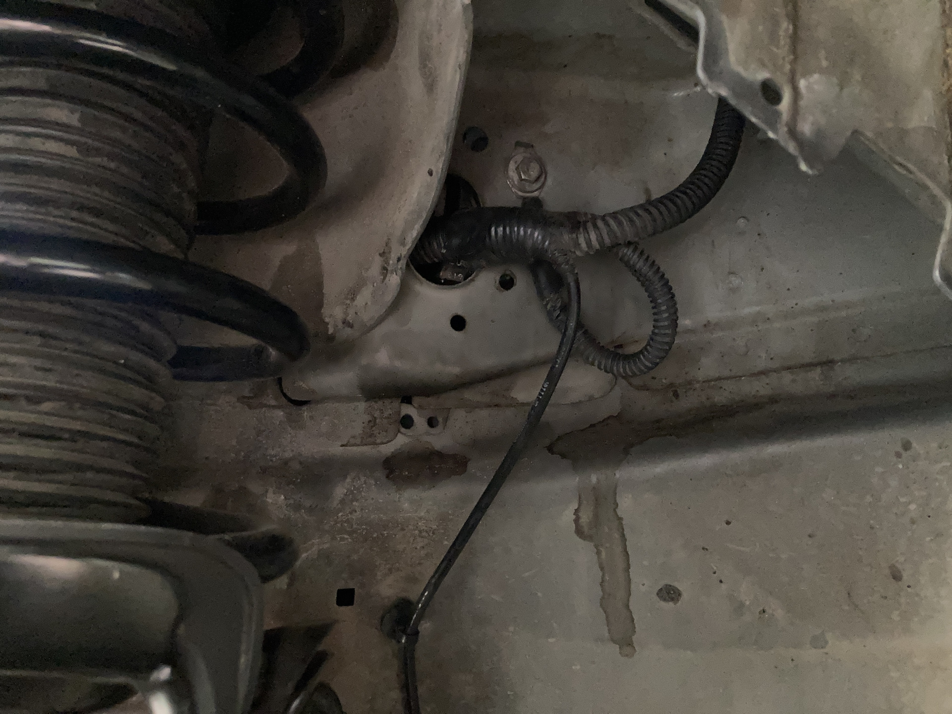 Замена подкапотной проводки на полную — Ford Focus III Hatchback, 1,6 л ...