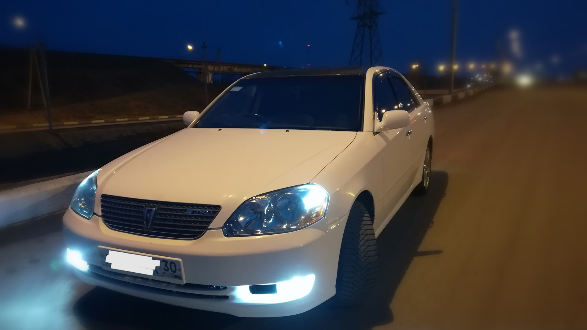 Toyota Mark II (110) 2.0 бензиновый 2002 | 