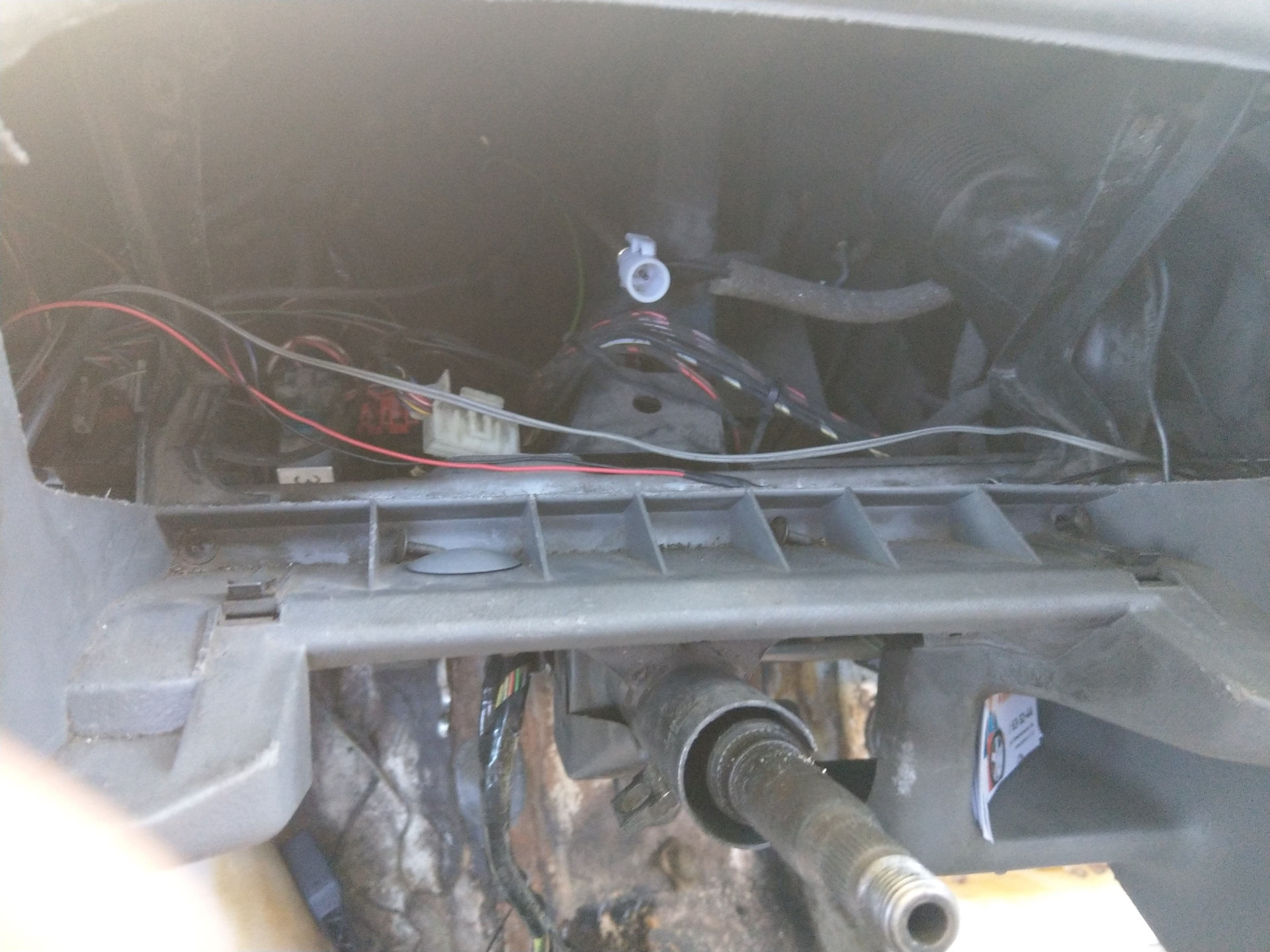 Как снять панель фольксваген т4 Как снять торпеду Т4 - Volkswagen Transporter T4, 1,9 л, 1992 года своими руками