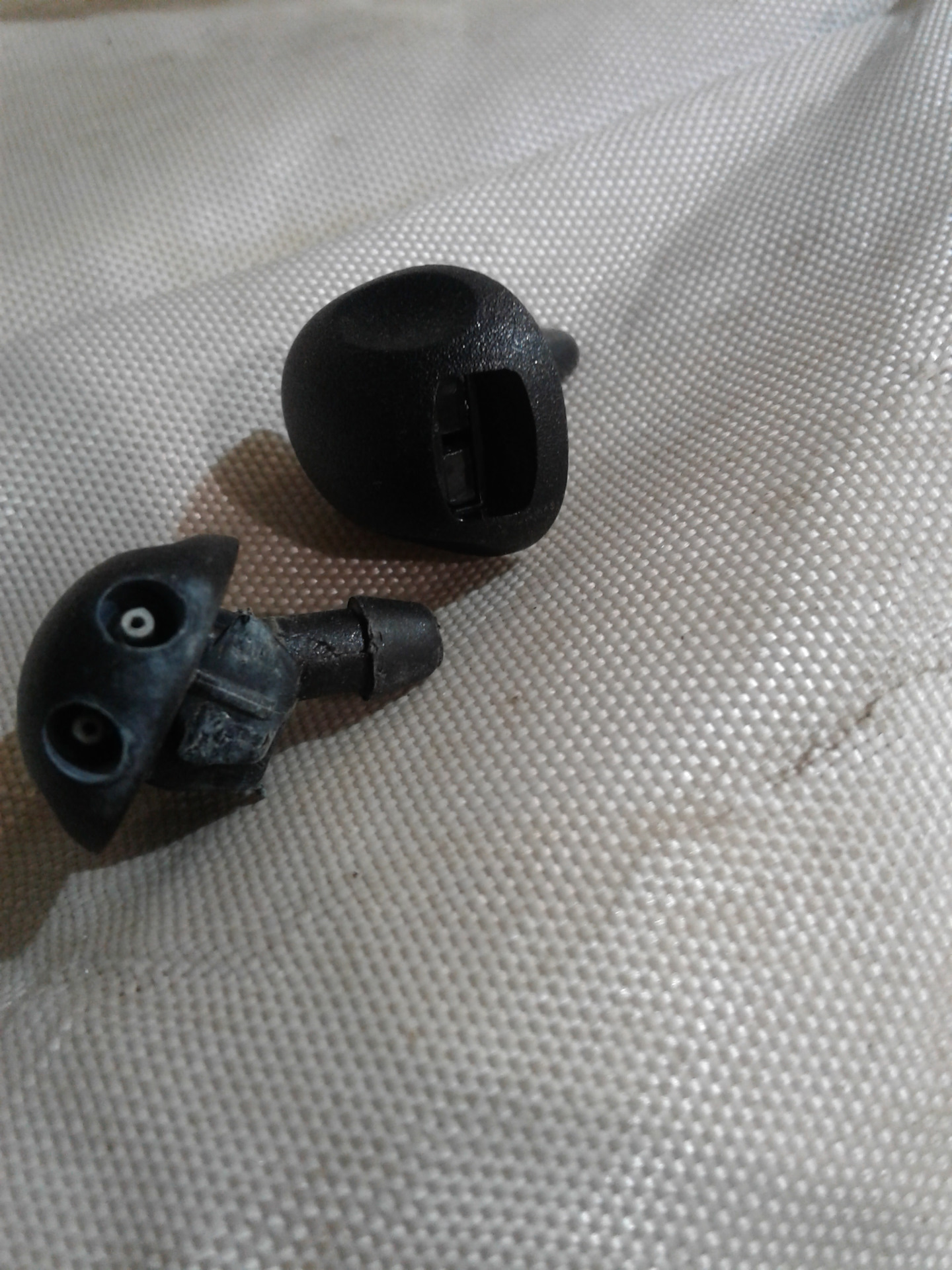 Веерные форсунки — Lada Ларгус, 1,6 л, 2018 года | стайлинг | DRIVE2