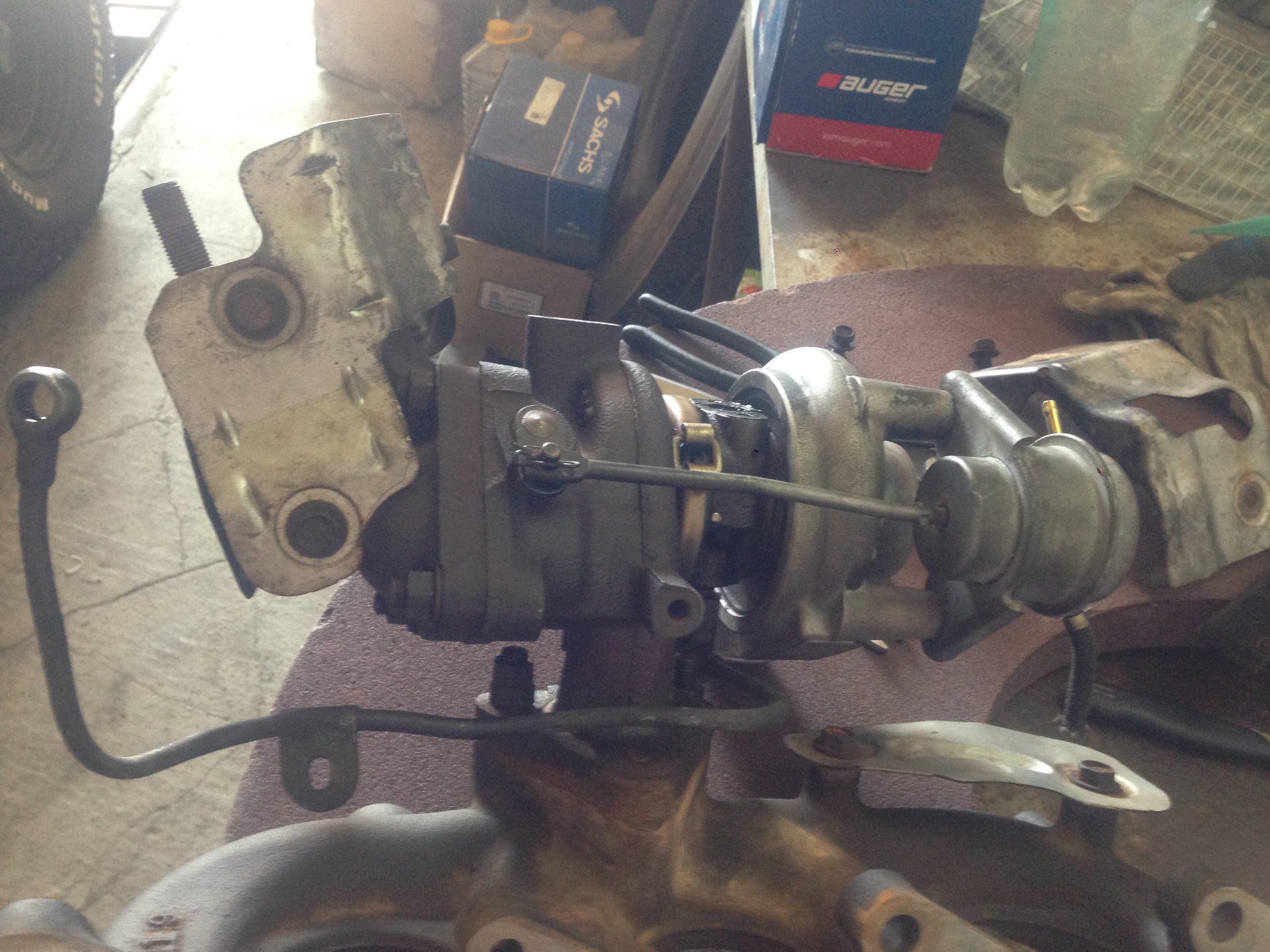 Байпас(пердун) чудит на турбине 4m40 — Mitsubishi Pajero (2G), 2,8 л ...