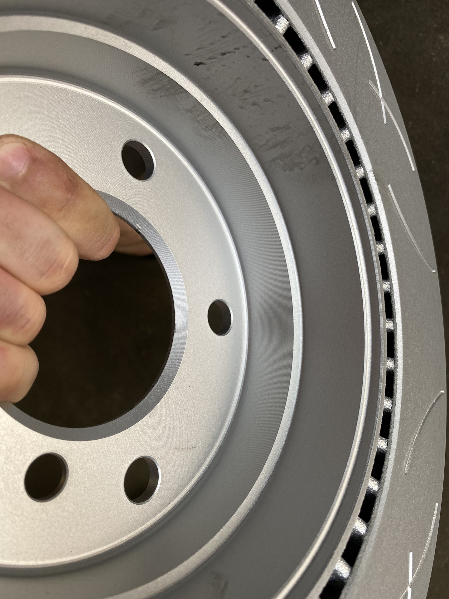 Дизель на тормозной. BREMBO 09895311 диск тормозной. Циммерман тормозные диски передние Туарег NF. Диски тормозные Туарег 3.0 дизель Циммерман. Тормозные диски bs0217.