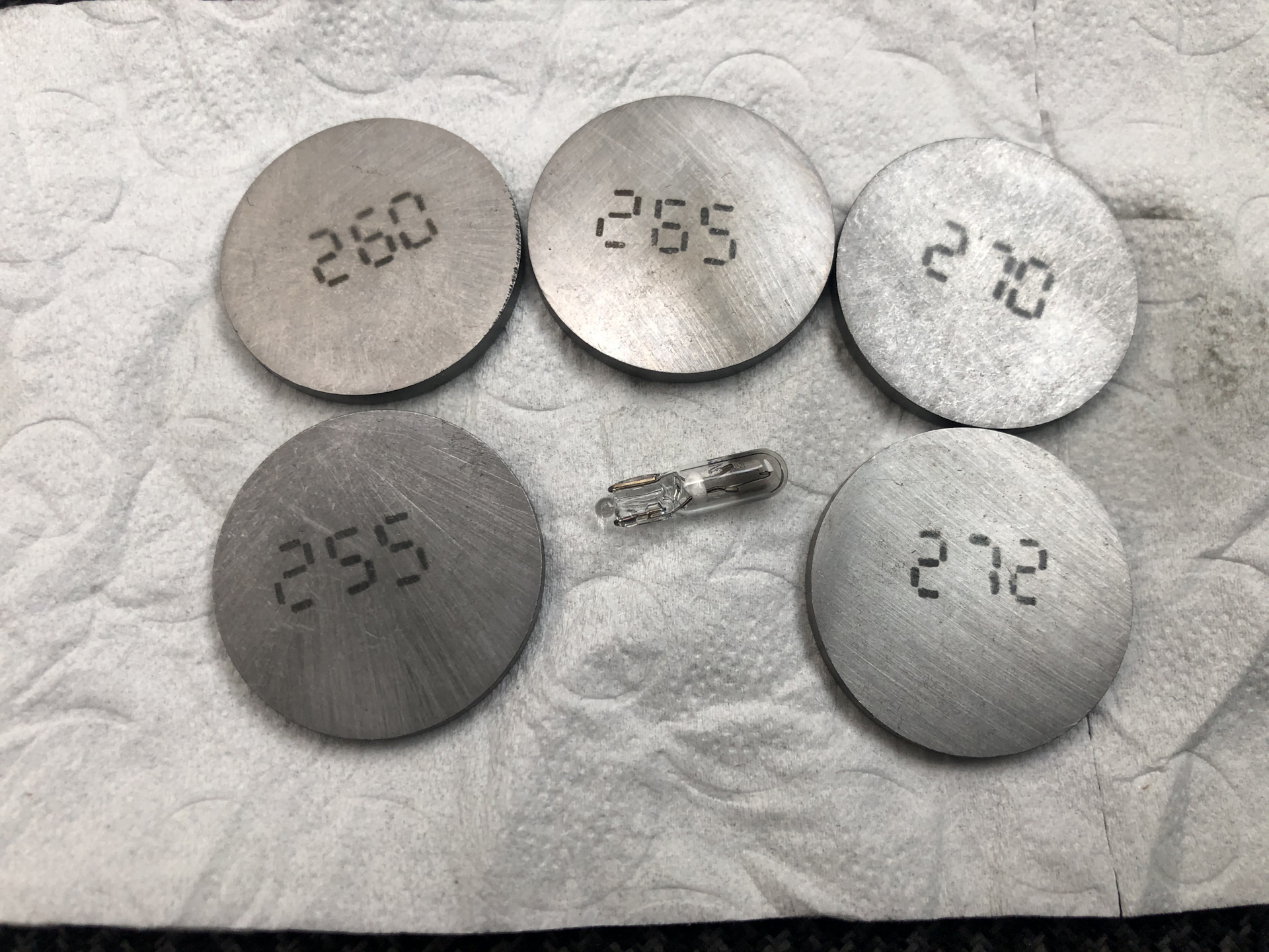 # 35 Регулировка тепловых зазоров ГРМ. — Ford Focus I Sedan, 1,8 л ...