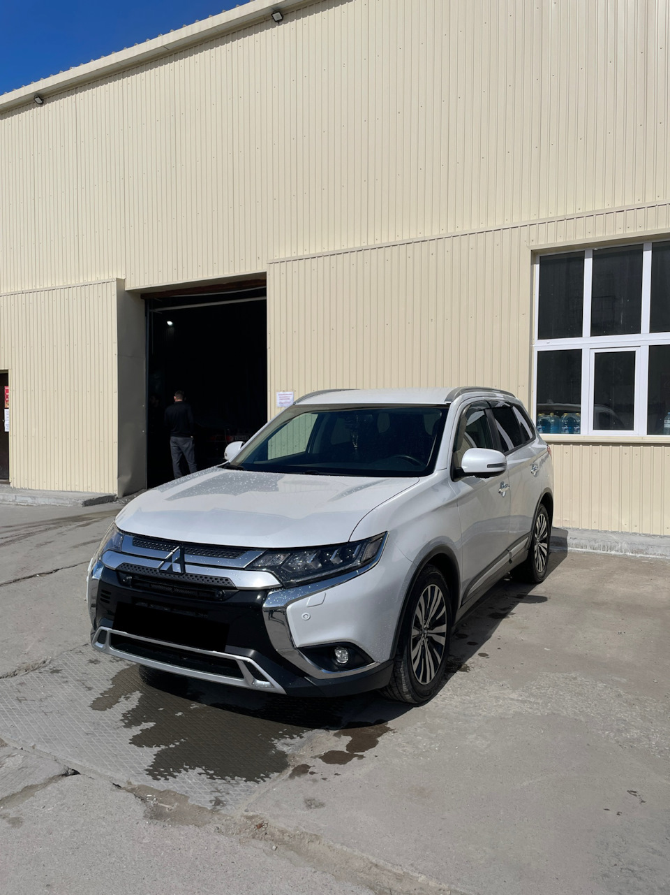 Занижаем комплектацию — Mitsubishi Outlander (3G), 2,4 л, 2019 года |  тюнинг | DRIVE2