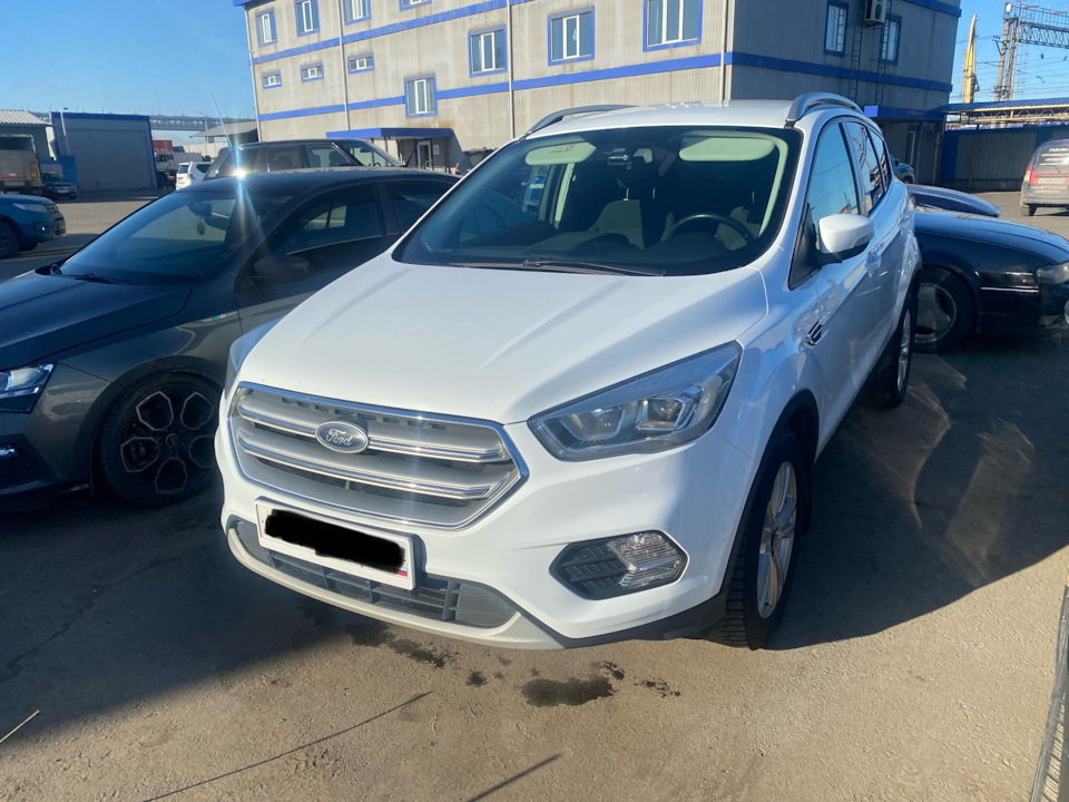 форд куга 2 рестайлинг белый. форд куга 2014. Ford kuga 2. установка на форд куга 2. Ford kuga 2013.
