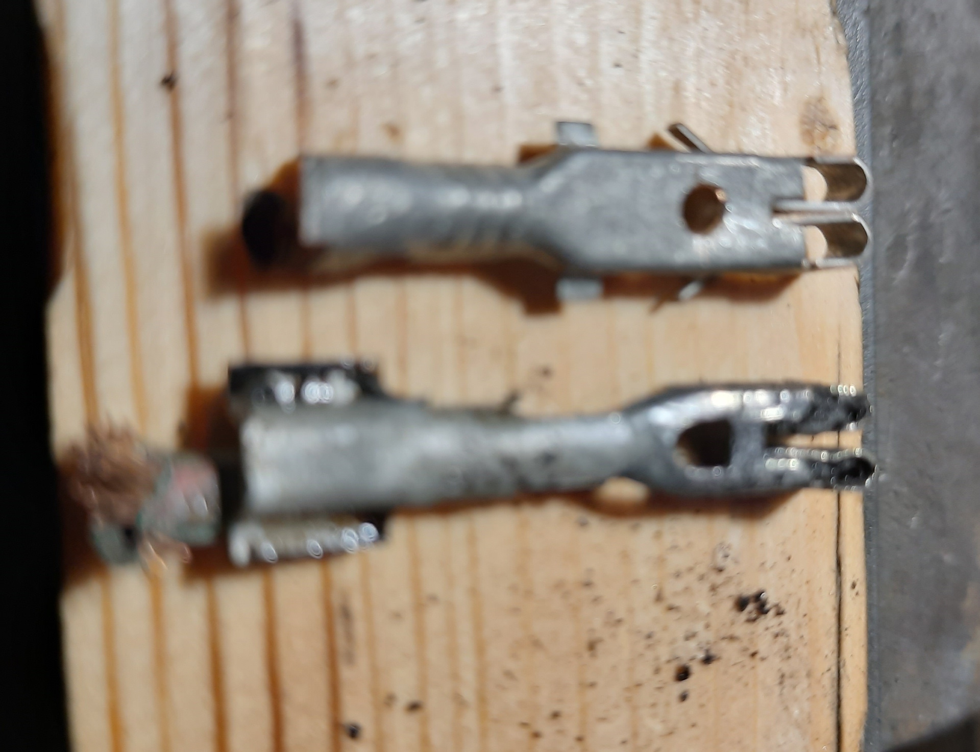 Ремонт блока предохранителей под капотом — Great Wall Safe, 2,3 л, 2007 ...