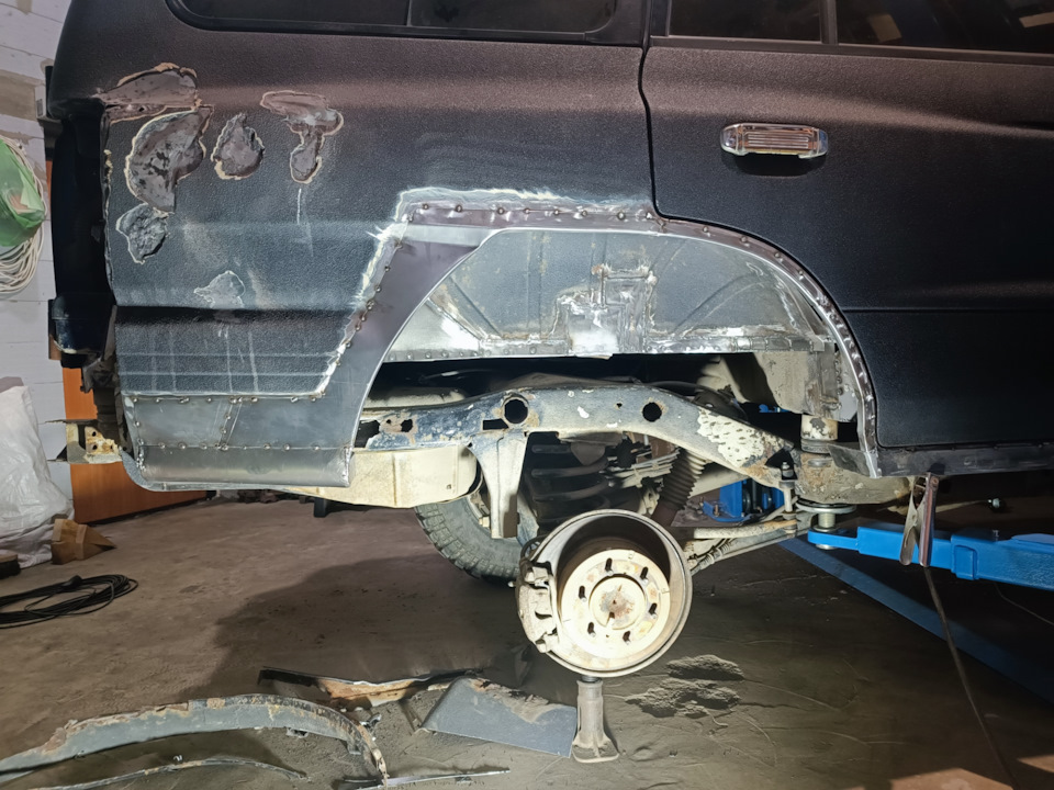 Замена порогов на профильную трубу — Mitsubishi Pajero (2G), 3 л, 1998 ...