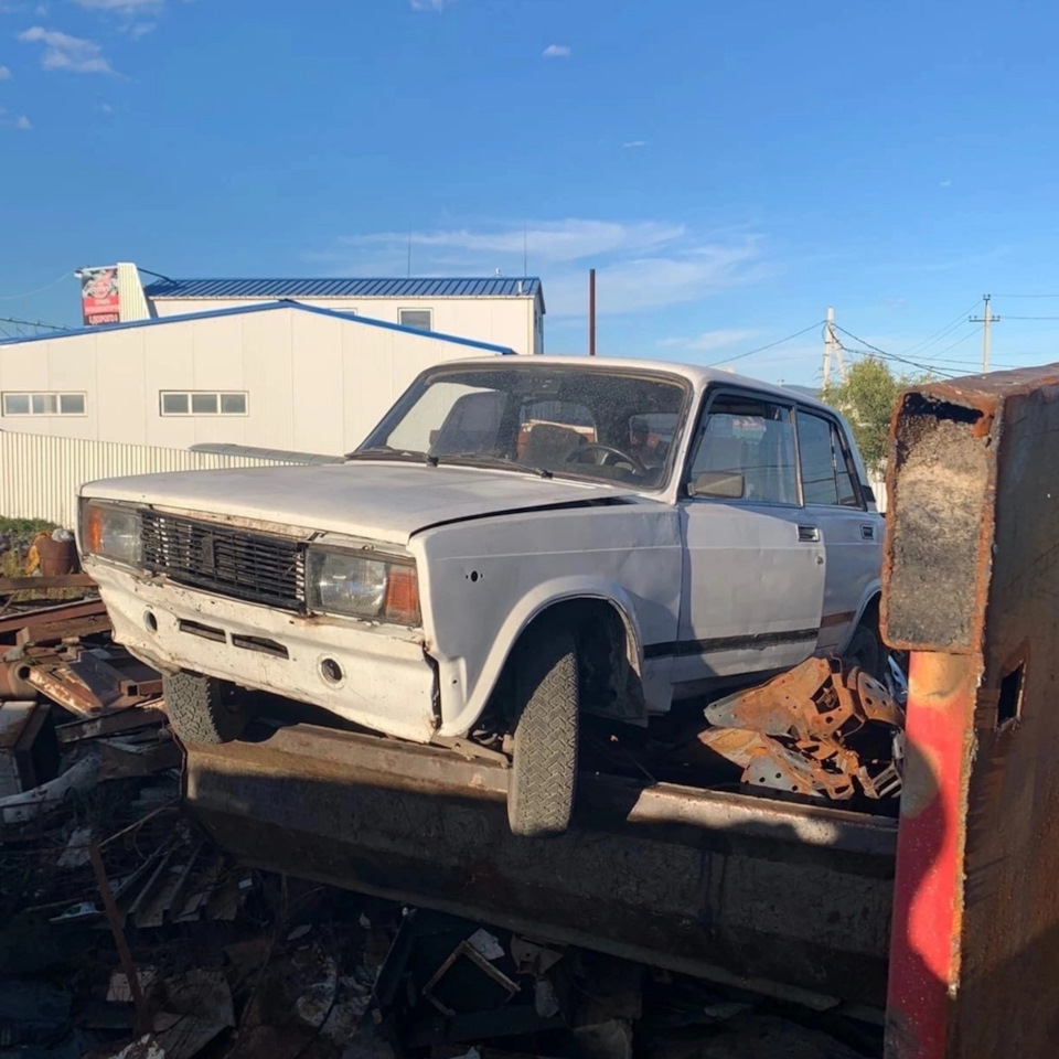 Фото на метало приемке — Lada 2105, 1,3 л, 1990 года | просто так | DRIVE2