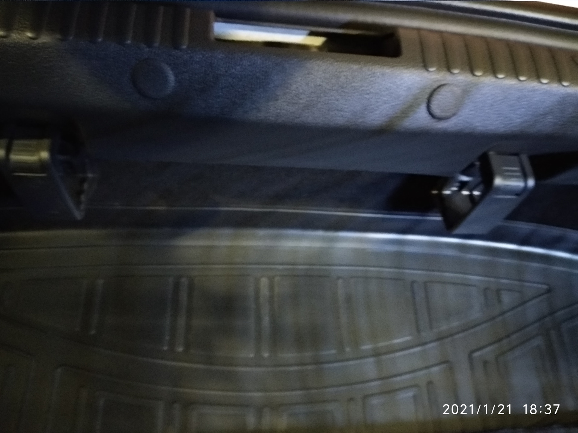 Сетки в багажник — Volkswagen Polo liftback, 1,4 л, 2020 года ...