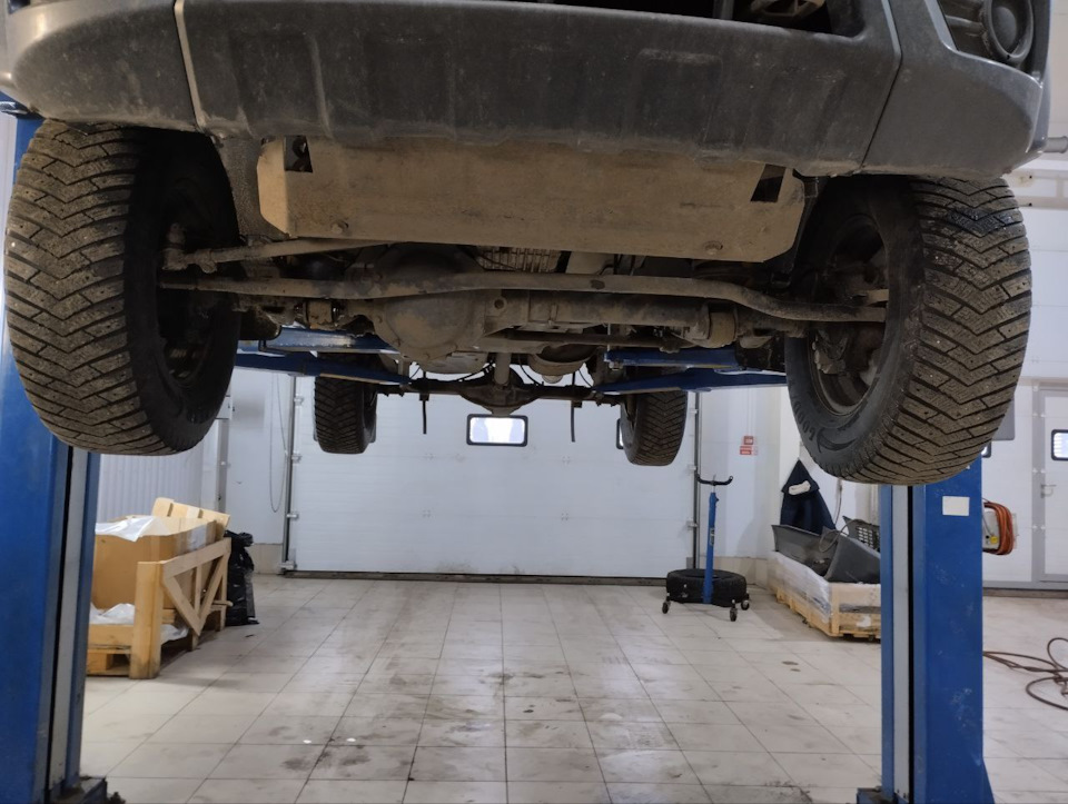 Продольная тяга. Замена сайлентблоков — УАЗ Patriot, 2,7 л, 2018 года ...