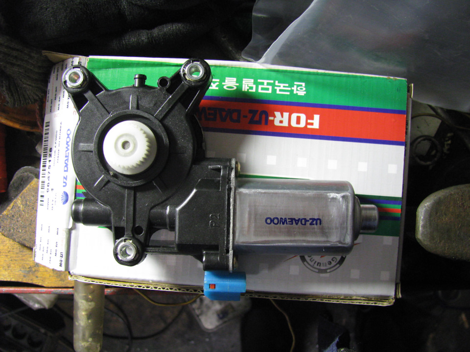 Замена мотора стеклоподъёмника — Chevrolet Lacetti SW, 1,6 л, 2008 года ...