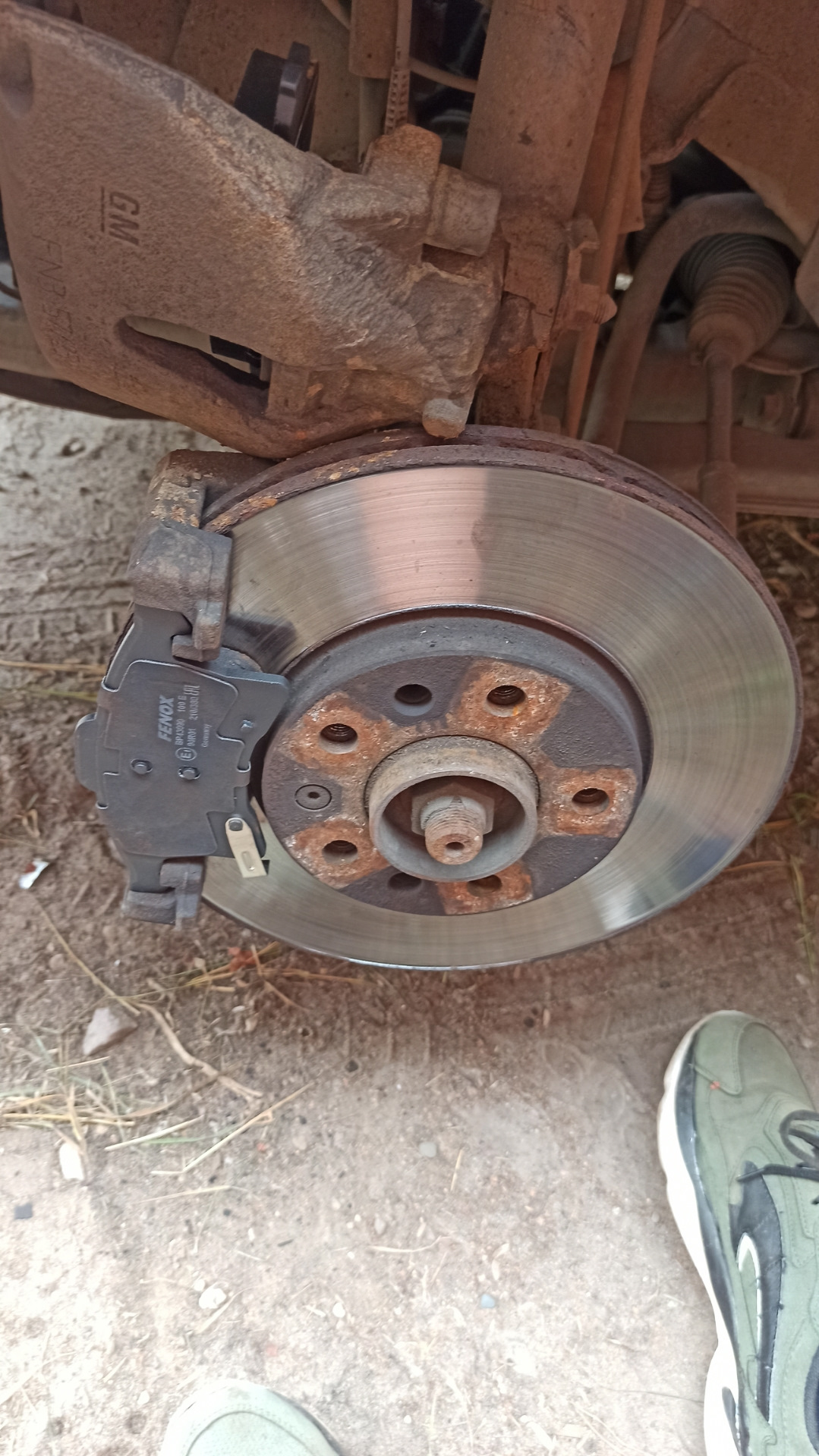 Колодки, пружина — Opel Astra H, 1,8 л., 2007 года | своими руками | DRIVE2