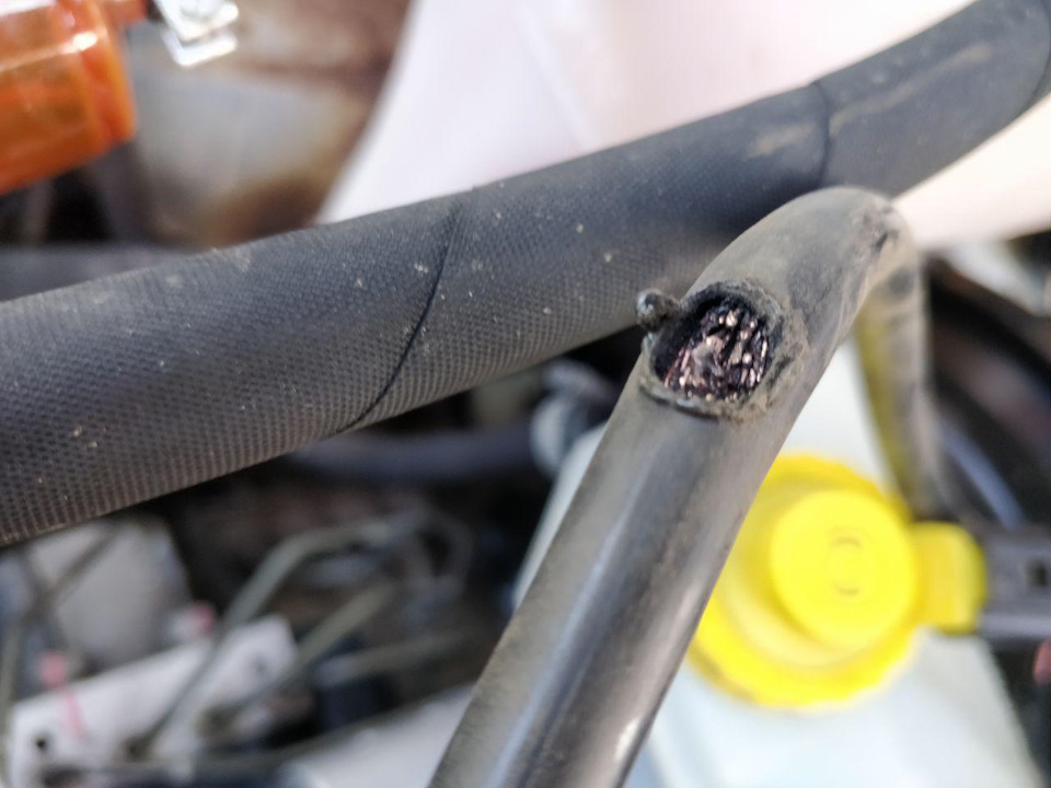 Замыкание провода стартера на массу и полный блэкаут — УАЗ Patriot, 2,7 ...