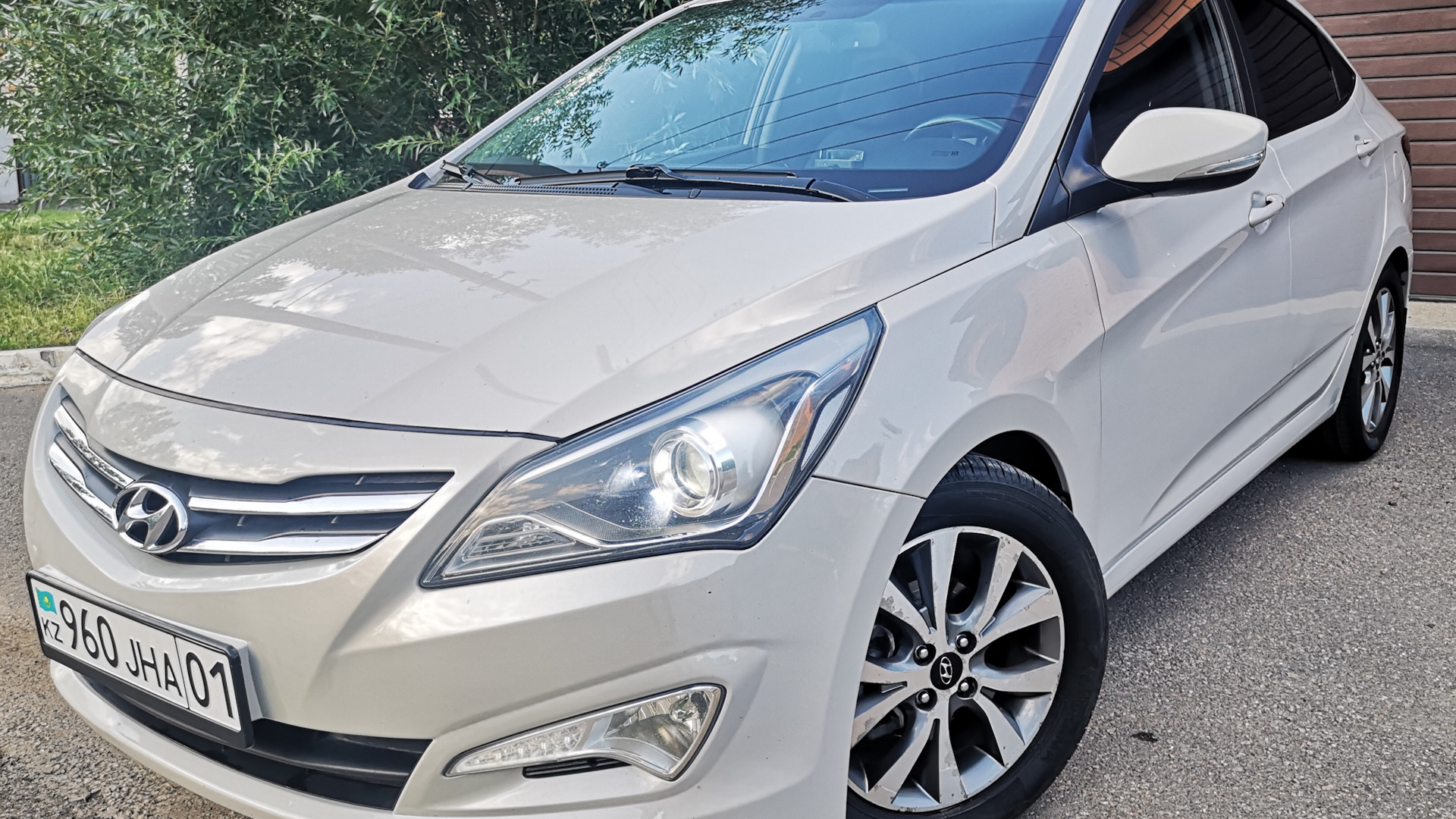 Hyundai Solaris 1.6 бензиновый 2015 | на DRIVE2