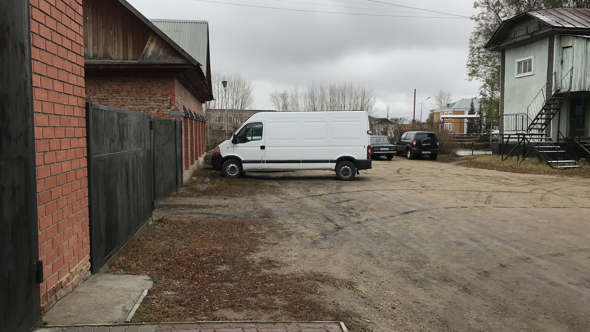 Renault Master (3G) 2.5 дизельный 2008 | «Дом на колёсах» на DRIVE2