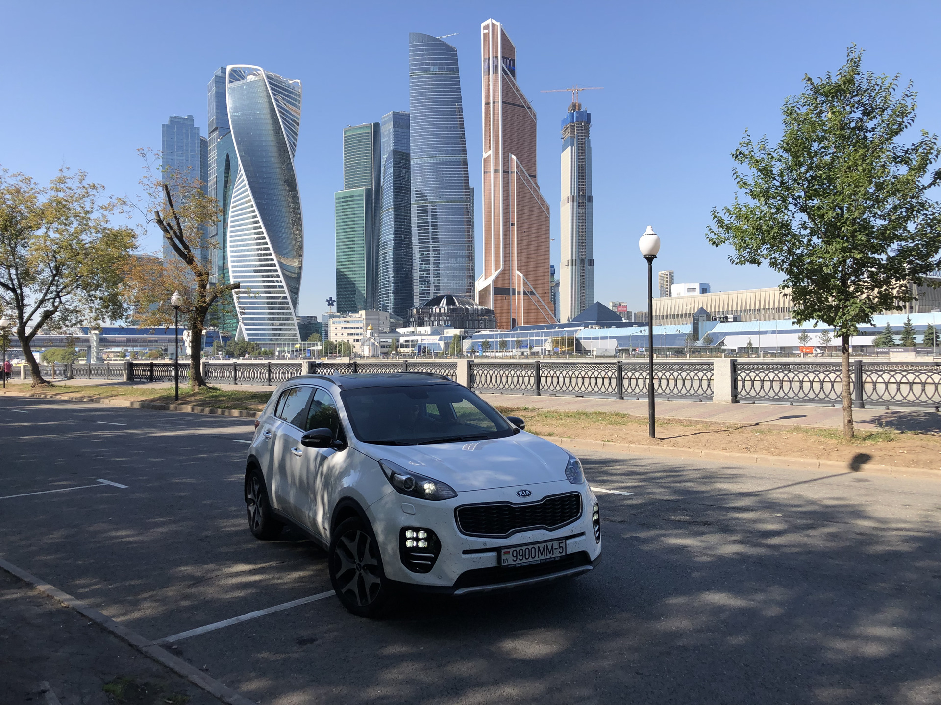 Московская кия. Фотографии автомобилей с m Town. G-Road.