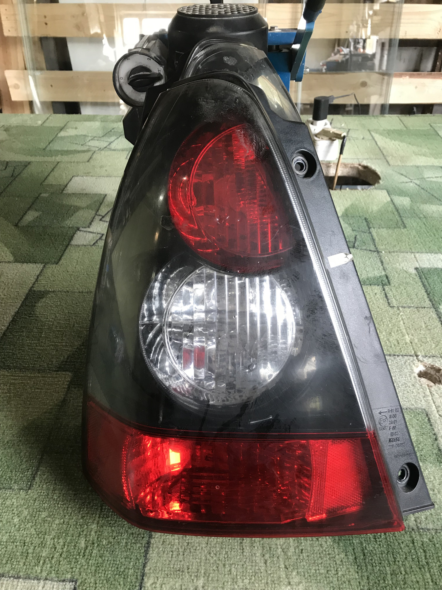 Как снять задний фонарь форестер Задние фонари под STI - Subaru Forester (SG), 2 л, 2007 года стайлинг DRIVE2