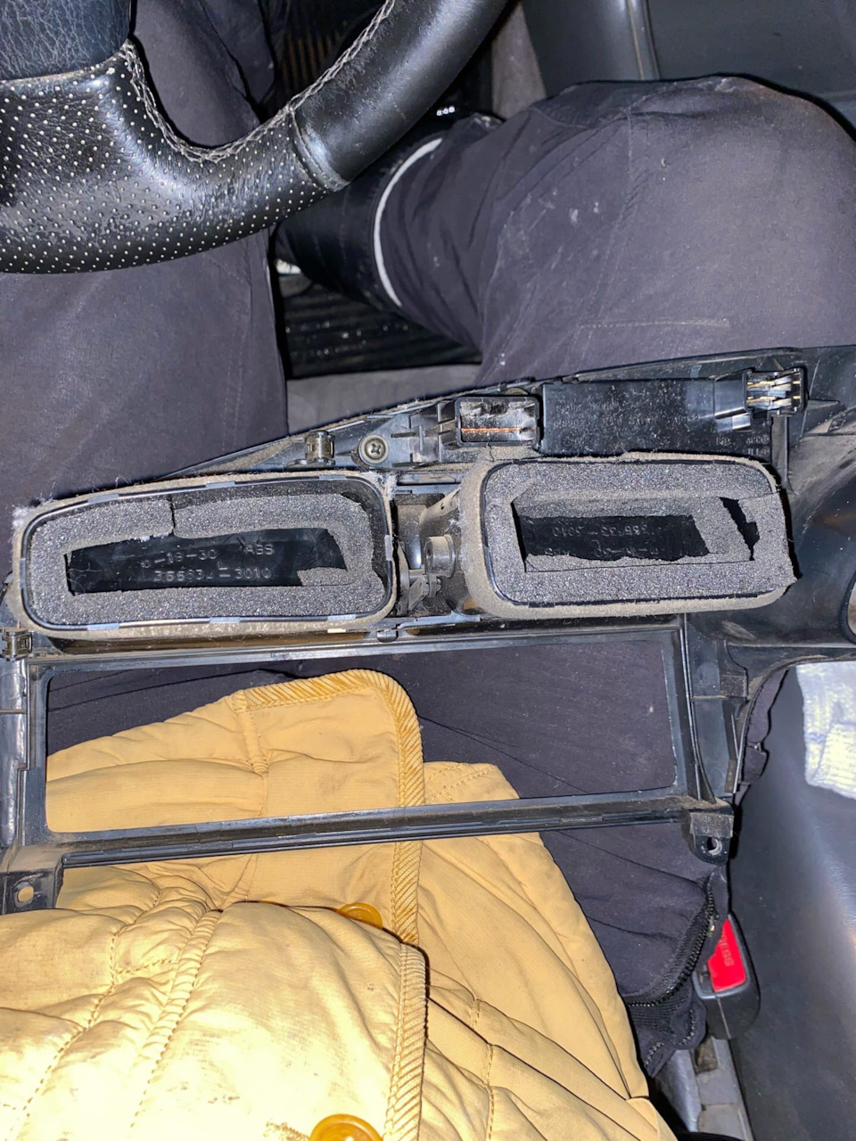 Центральные воздуховоды — Toyota Camry (XV10), 2,2 л, 1992 года ...