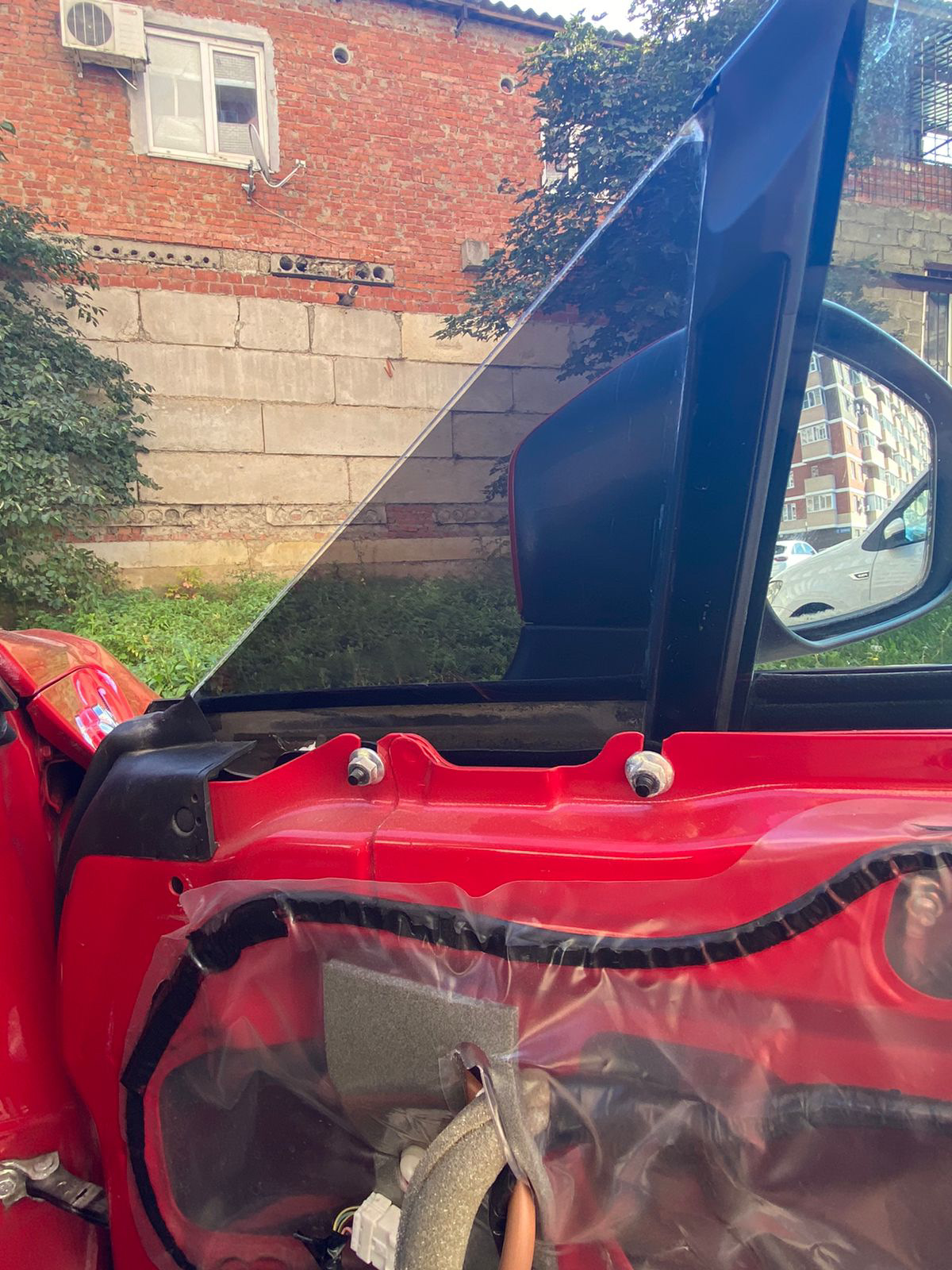 3. Обкашливаем первые вопросики. Замена бокового стекла и резины ...