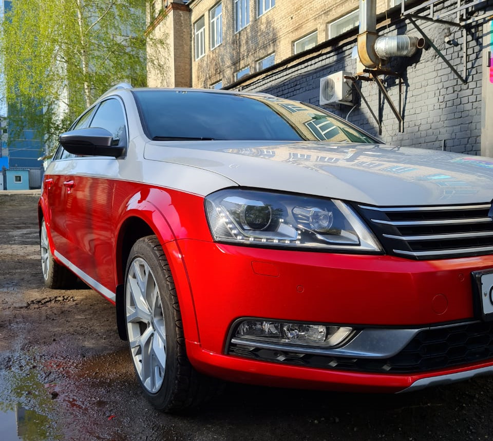 Теперь он красно-белый. — Volkswagen Passat Alltrack (B7), 2 л, 2014 года |  стайлинг | DRIVE2