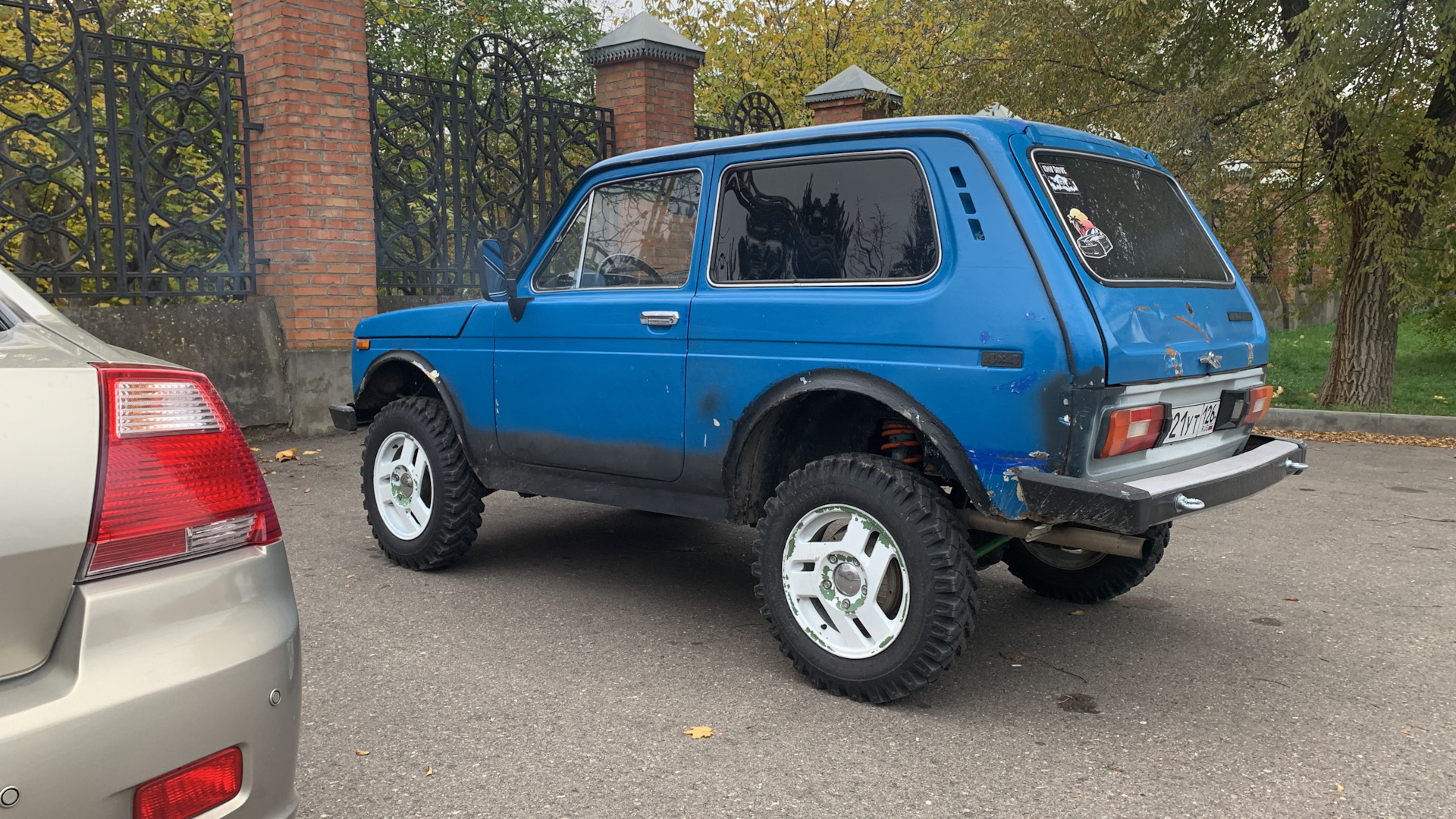 Продажа Lada 4x4 3D 1988 (бензин, МКПП) — с историей обслуживания —  DRIVE2.RU