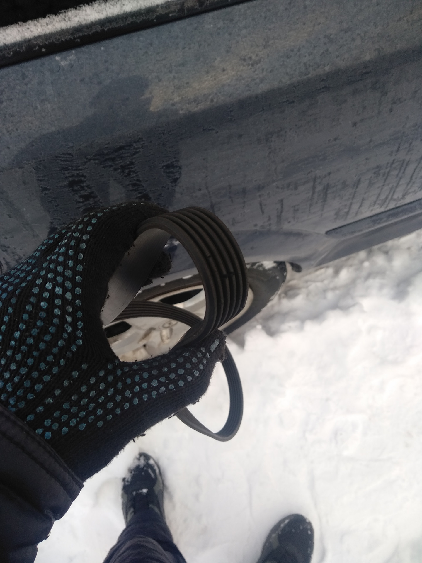 Навесной ремень и натяжной ролик — Opel Astra H, 1,3 л, 2008 года ...