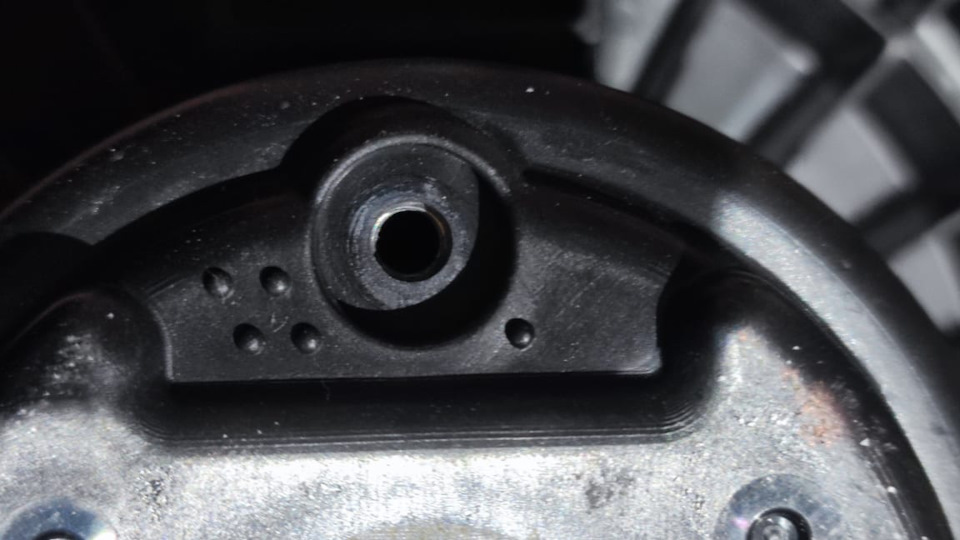 Разбор моторчика печки — Honda CR-V (5G), 2 л, 2018 года | своими ...