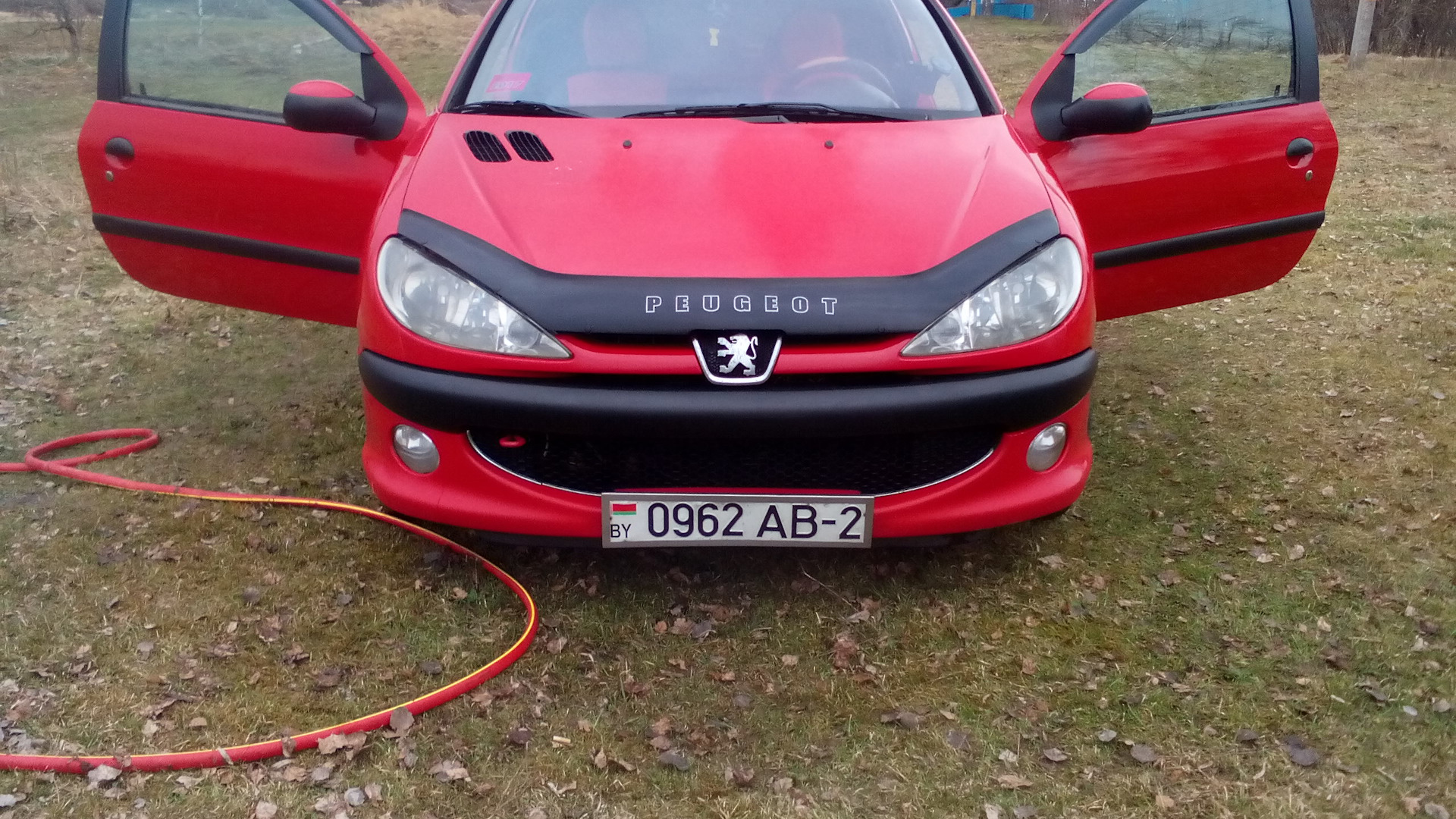 Peugeot 206 1.1 бензиновый 2003 | 1.1i на DRIVE2