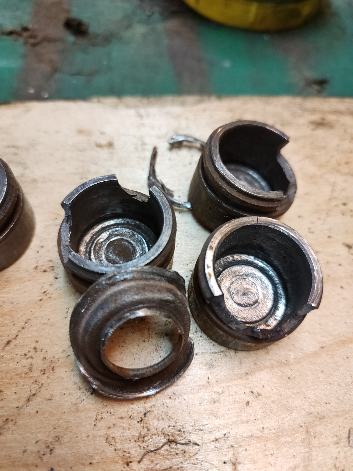 Масло в двс, КПП, РК, РПМ, РЗМ, крестовины перед. кардана — УАЗ 3162 ...