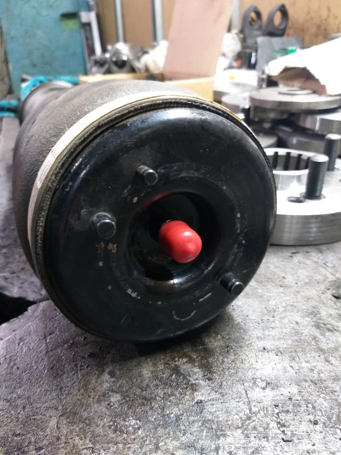 Замена пневмоподушки — BMW 5 series Touring (E39), 2 л., 2002 года ...