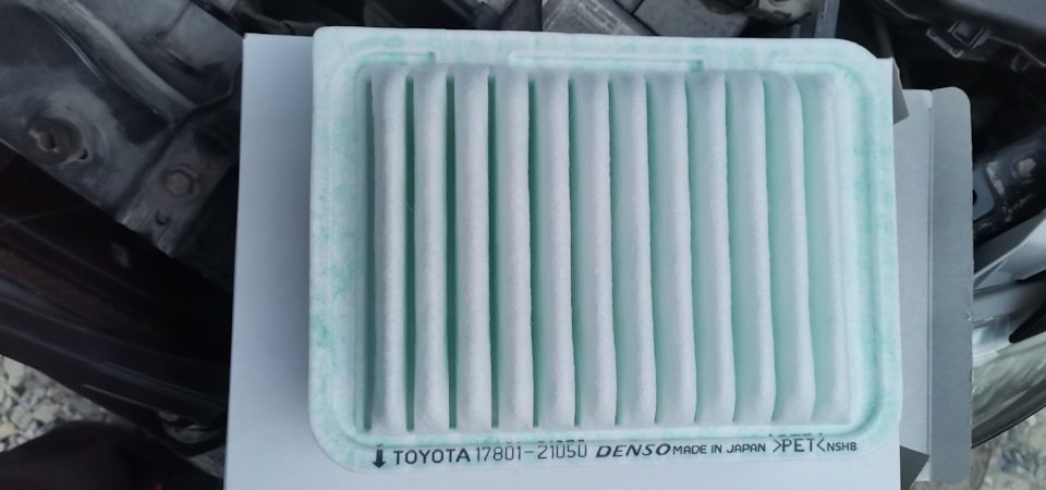 Оригинальный воздушный фильтр 17801-21050 — Toyota Corolla Fielder ...
