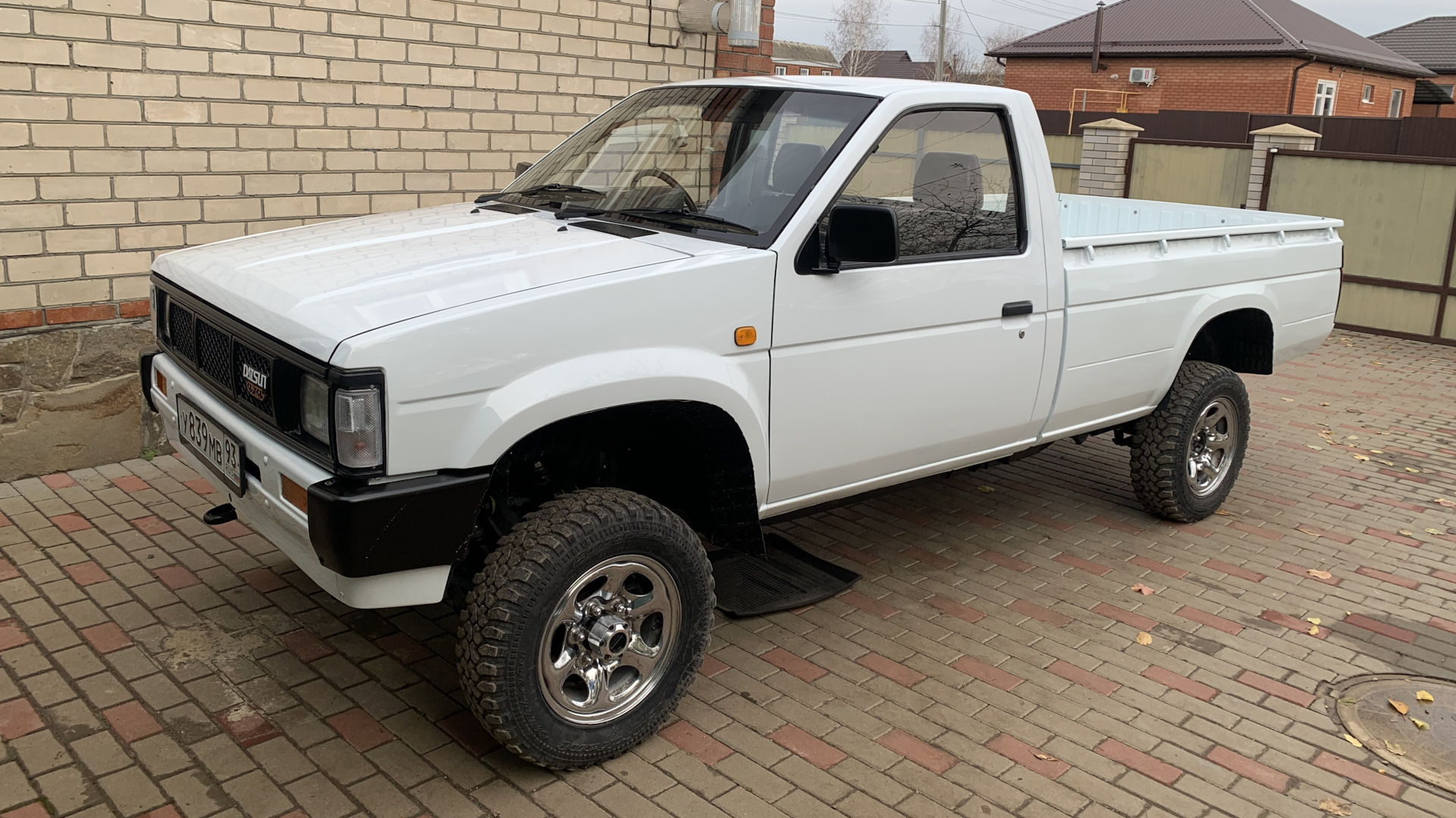 Nissan Datsun (D21) 2.7 дизельный 1989 | 🇯🇵 White Japan truck на DRIVE2