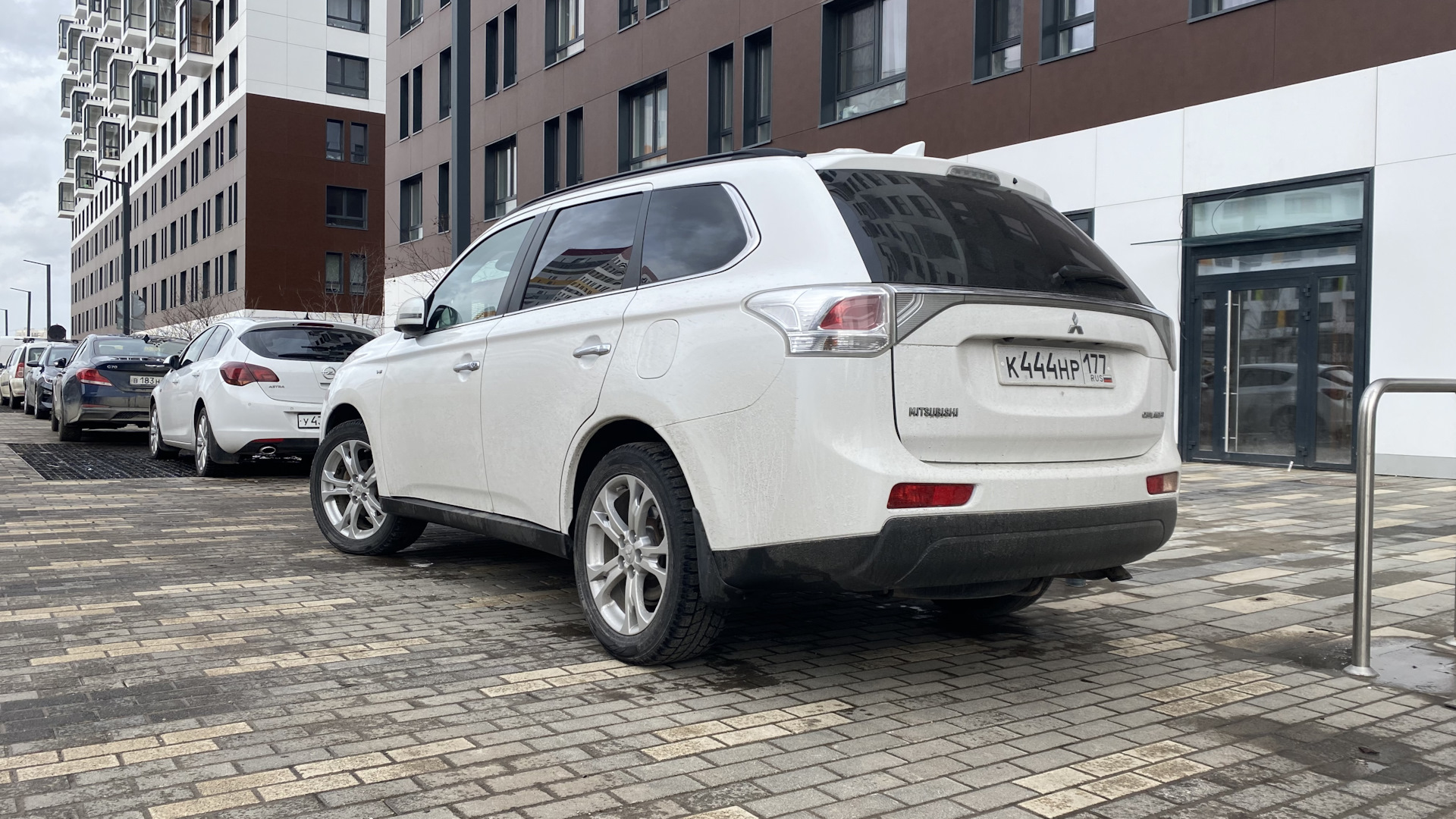 Mitsubishi Outlander (3G) 3.0 бензиновый 2013 | Белка 3.0 на DRIVE2