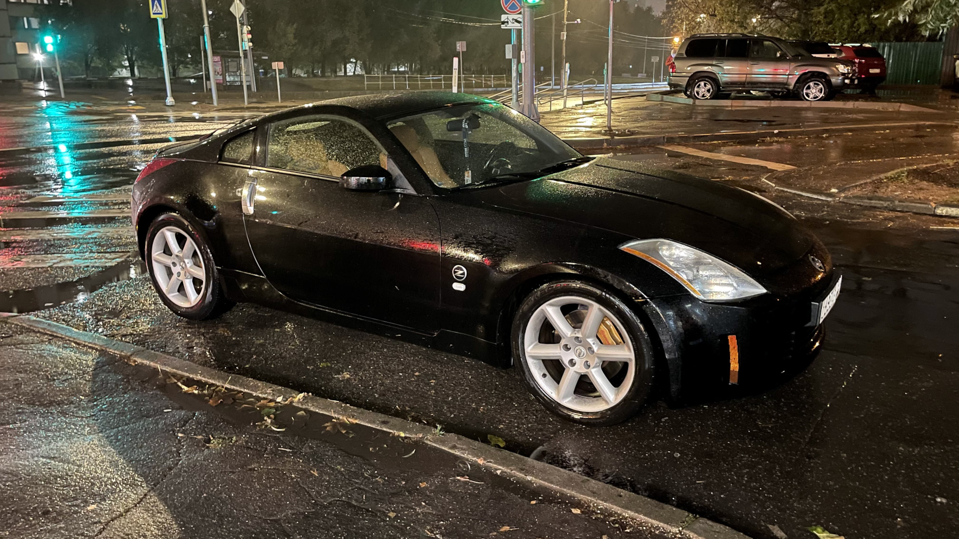 Nissan 350Z 3.5 бензиновый 2004 | Фашка III на DRIVE2