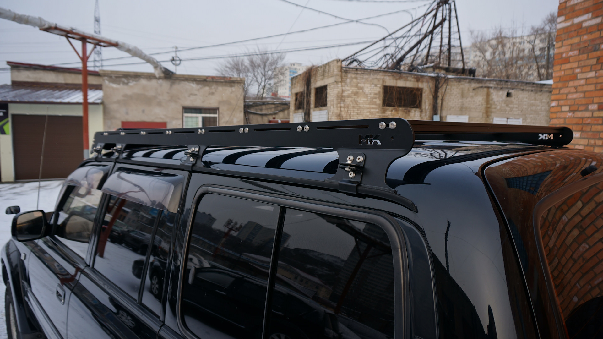 Ленд крузер 80 багажник. Органайзер на задние боковые окна тлк 80. Toyota land cruiser 80 багажный отсек. Land cruiser 80 экспедиционник. Ленд крузер 80 багажник.