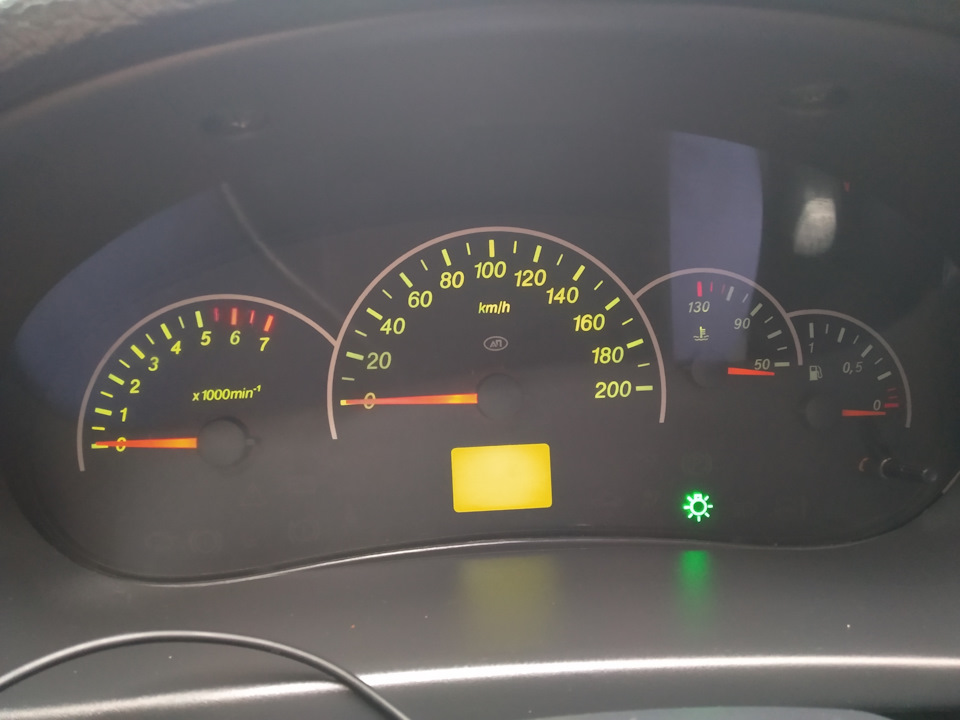 Замена лампочек в приборке. — Lada Приора седан, 1,6 л, 2011 года ...