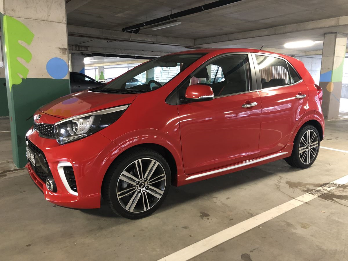 Kia Picanto Red line