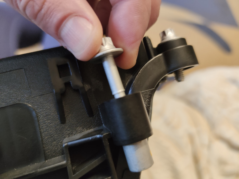 Клапанная крышка a16xer — Opel Astra J, 1,6 л, 2013 года | поломка | DRIVE2