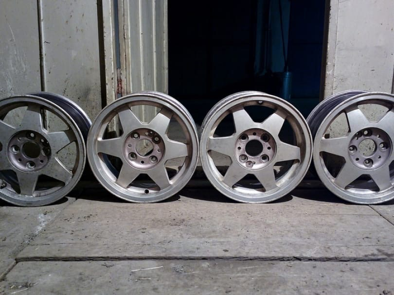 3. Модные диски. Автомобильный литой диск раббит вилс. Диски kik 5 спиц. Диски вилс r13.