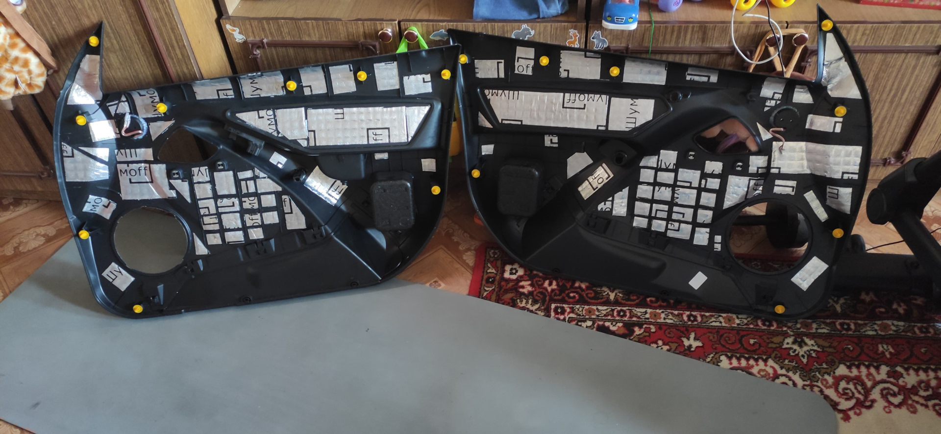 Установка твитеров и шумоизоляция внутренней обшивки дверей (Работы по ...